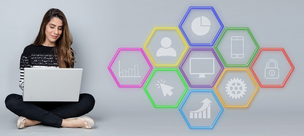 Crisis Communication Strategies in the Digital Age