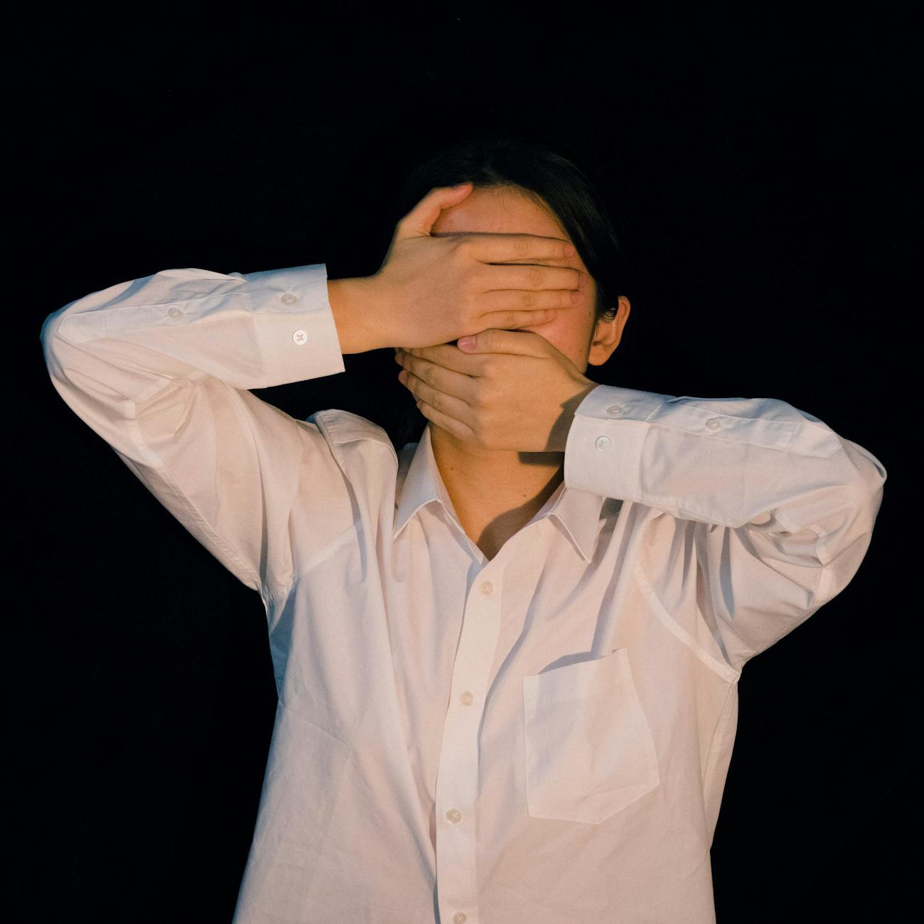 Analyzing Nonverbal Communication