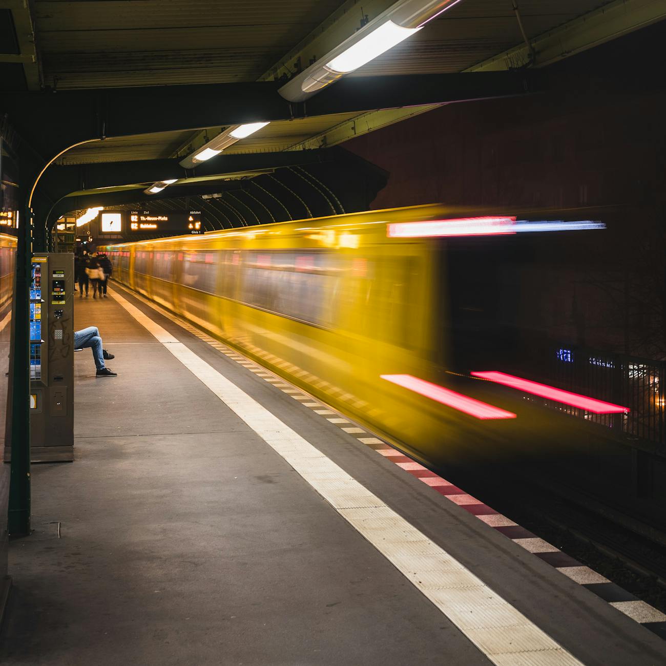 Pest control and prevention in train station retail areas